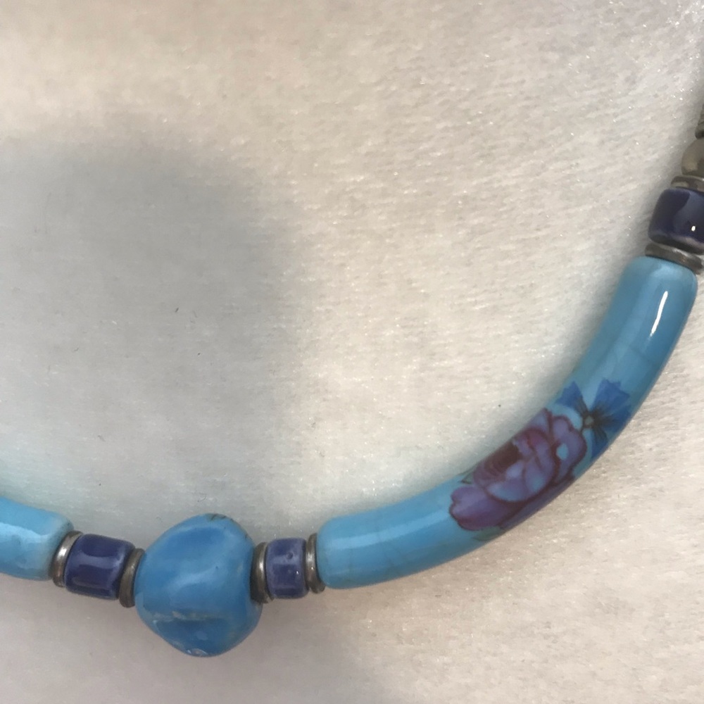 Gorgeous beaded necklace